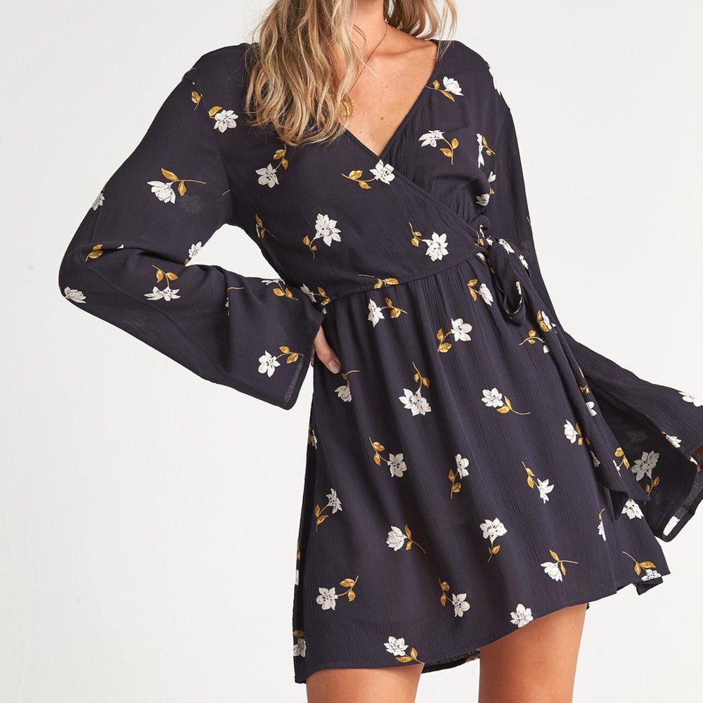 Billabong Floral Mini Dress - Picture 6 of 7